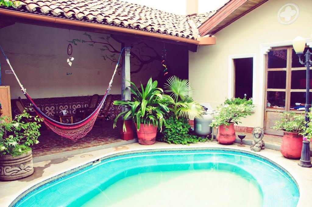Hostal Sonati Leon Exterior photo